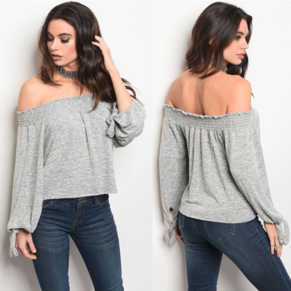 🖤Off the shoulder loose sleeve top